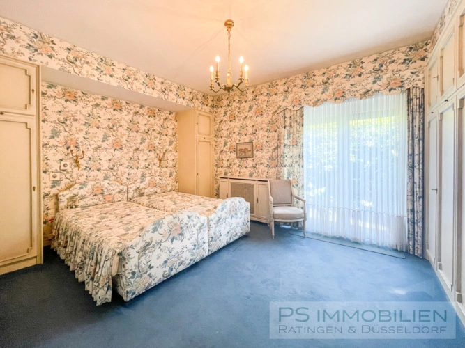 Schlafzimmer EG