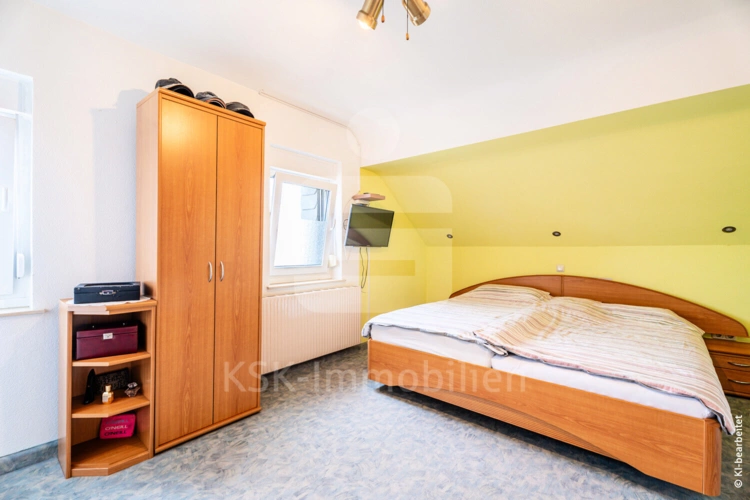 Schlafzimmer 1 Dachgeschoss