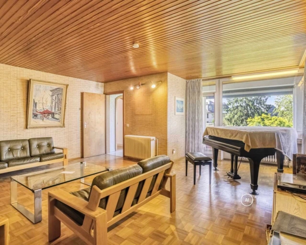 Wohnzimmer (DG)