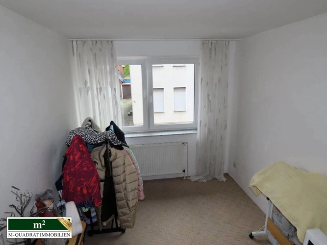 Kinder-/ Ankleidezimmer/ Büro
