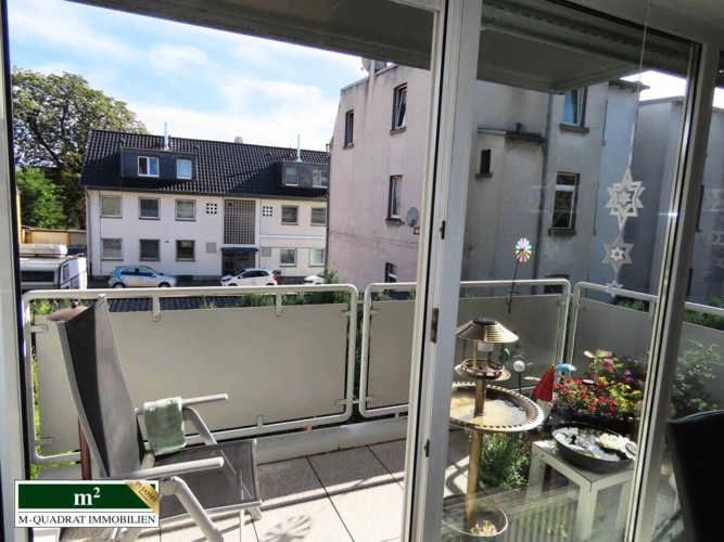 Blick zum Balkon