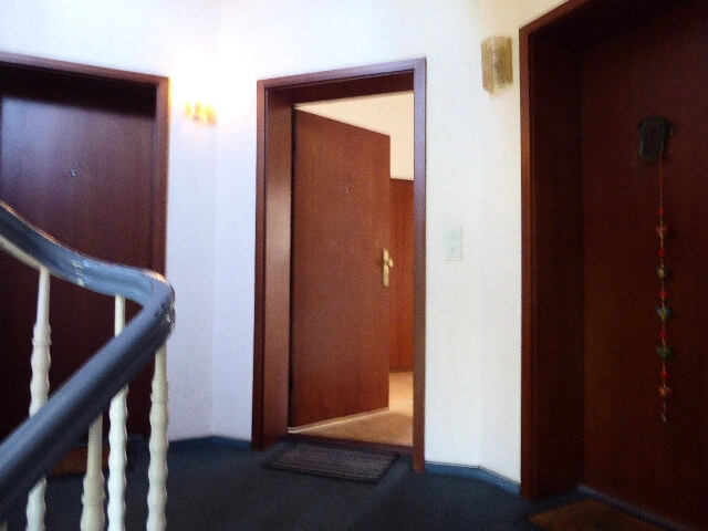 Treppenhaus-ebenso