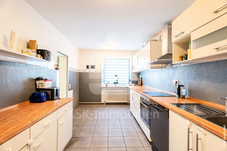 181658 Wohnung Hochparterre