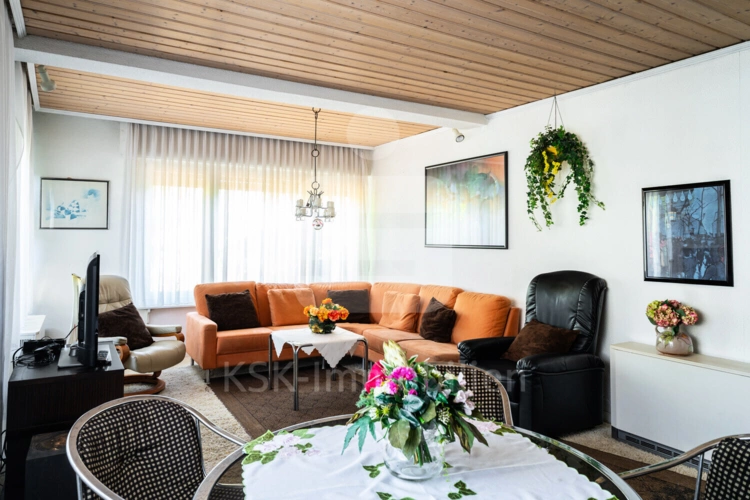 Wohnzimmer Erdgeschoss Bild 2