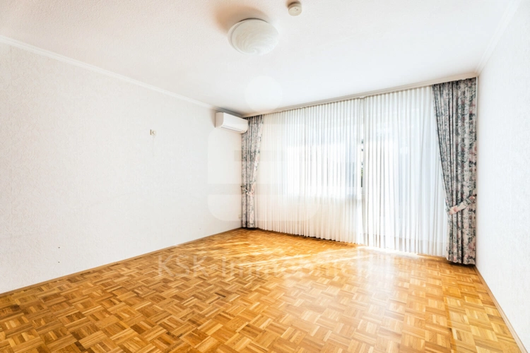 Zimmer Erdgeschoss