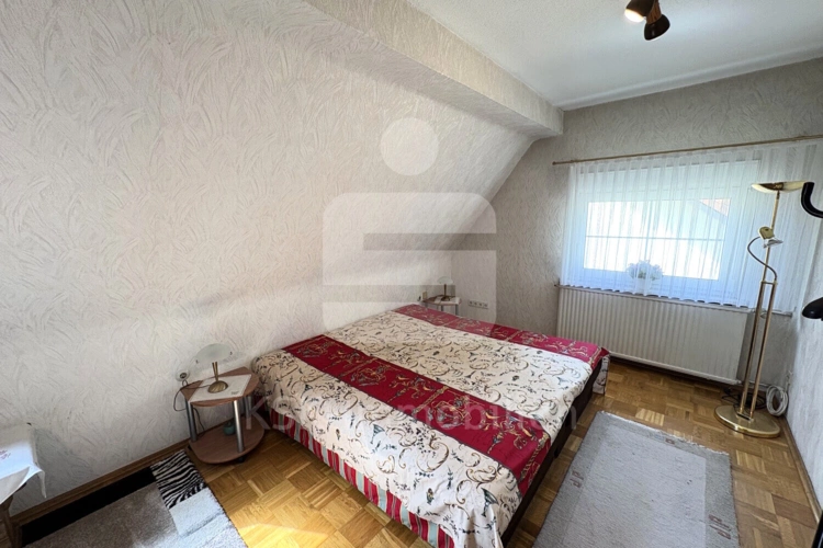 Schlafzimmer 2