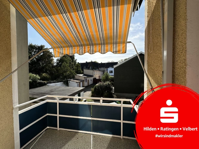 Balkon mit Markise