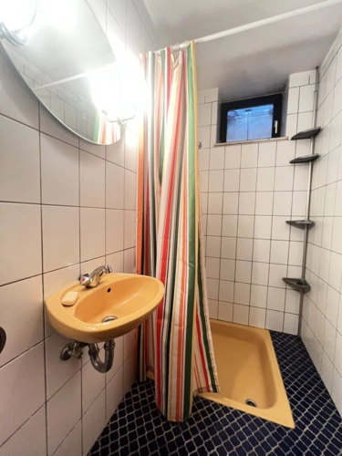 Dusche UG