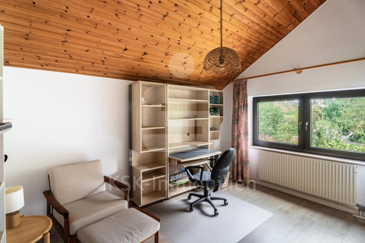 Zimmer 1 Dachgeschoss