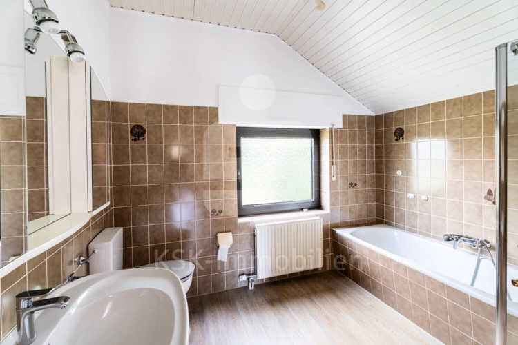 Badezimmer Dachgeschoss