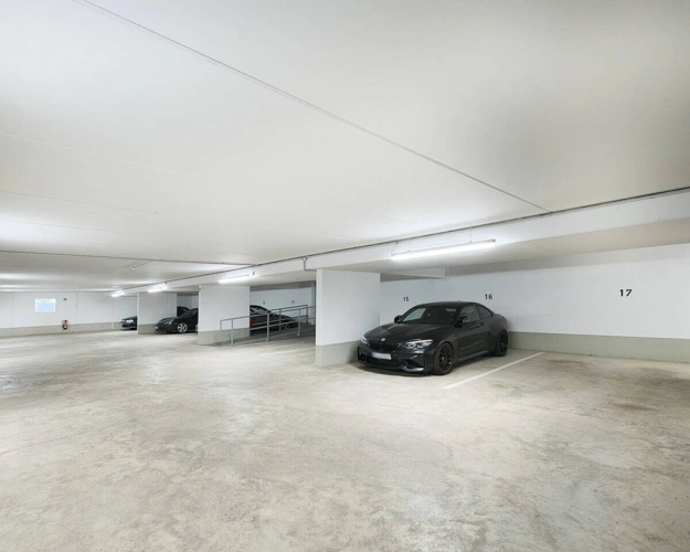 Tiefgaragenstellplatz