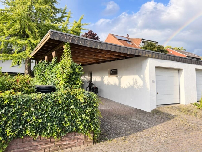 Carport u. Garage
