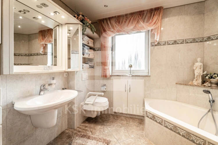 Badezimmer Erdgeschoss