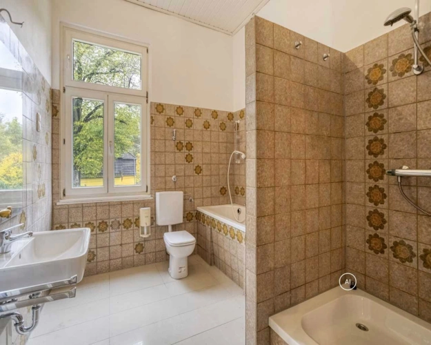 Wohnung 3: Badezimmer