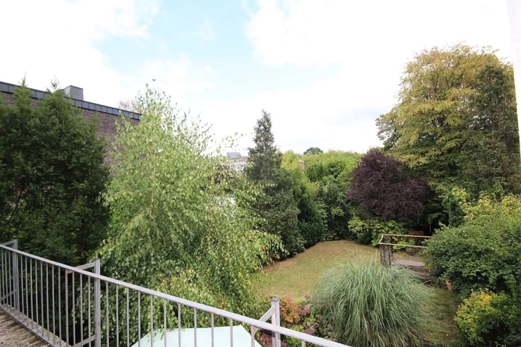 Balkon 1.OG links