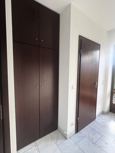 Garderobenschrank