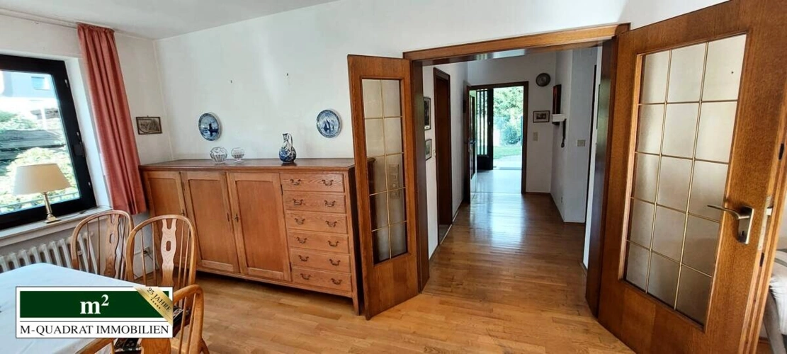 Blick Wohnbereich zur Haustür