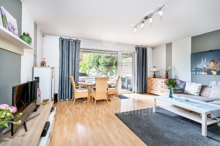 Wohnzimmer Wohnung Erdgeschoss