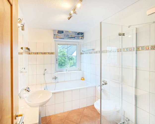 Badezimmer 1.OG