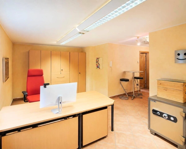 Arbeitszimmer KG