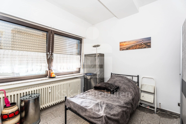 Erdgeschoss Zimmer MFH