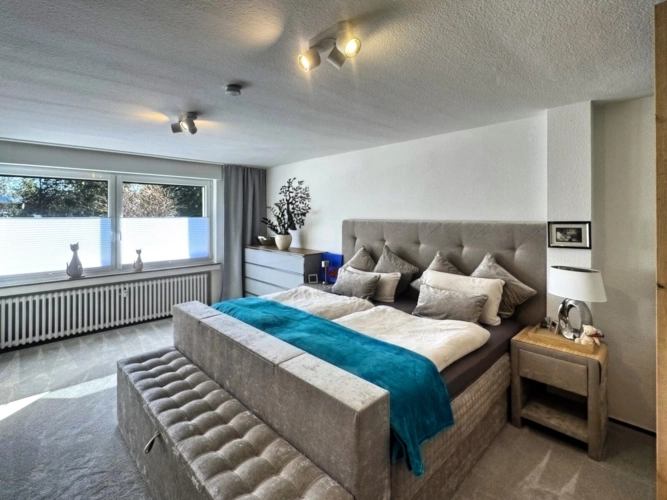 mit KI verändert - Schlafzimmer