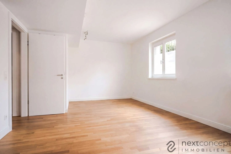 Büro im Souterrain