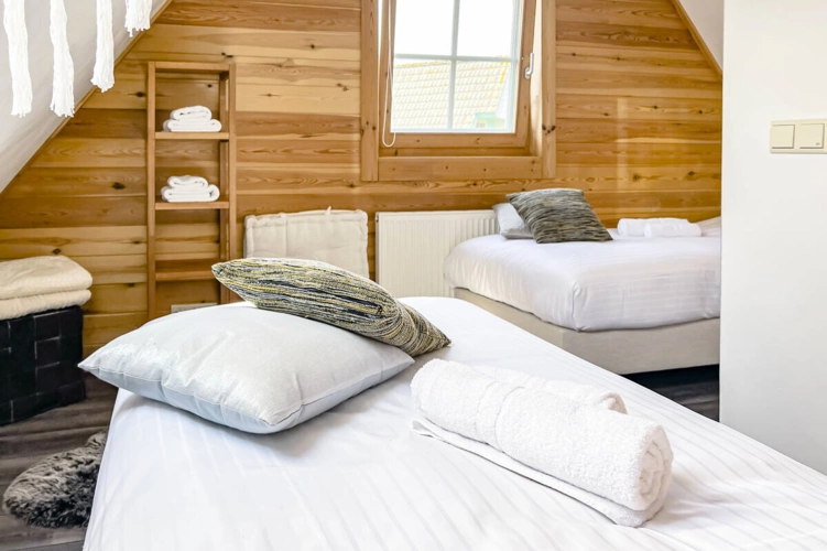 1.OG Schlafzimmer 4