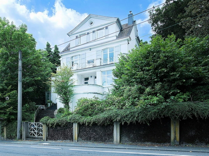 Straßenansicht