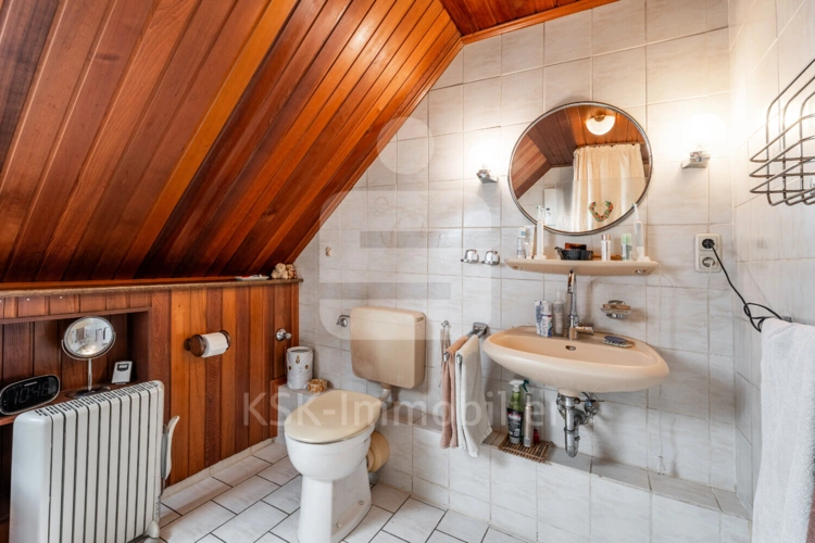 Badezimmer Dachgeschoss