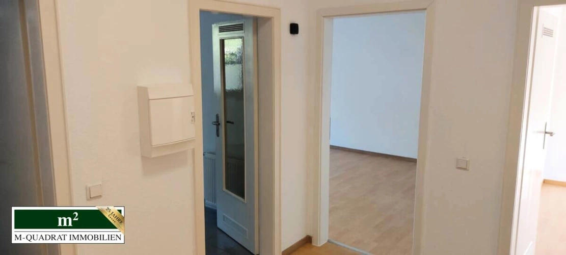 Blick Flur Küche & WZ.