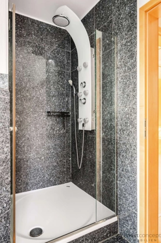 Dusche