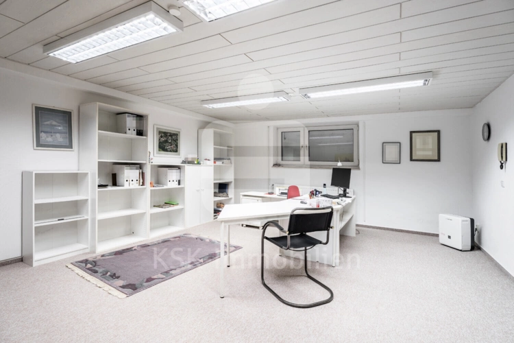 Arbeitszimmer Kellergeschoss