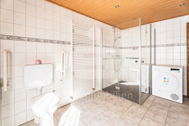 Badezimmer Erdgeschoss