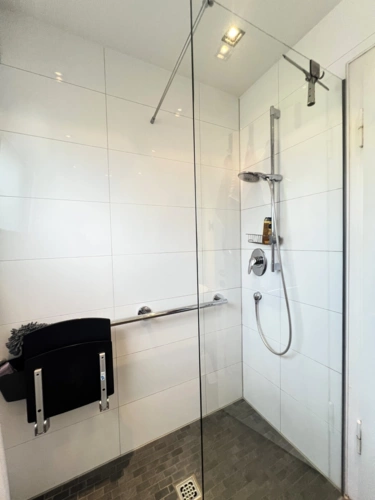 bodentiefe Dusche EG