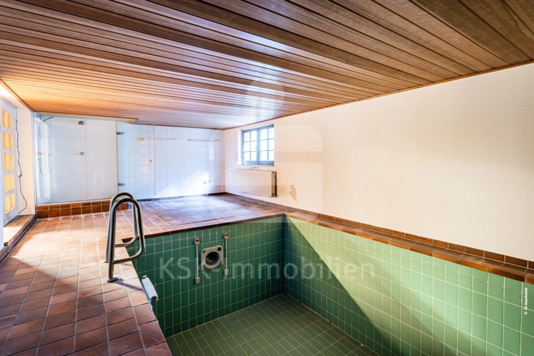 Hallenbad