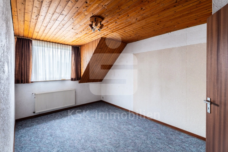 Zimmer 2 Dachgeschoss Haus 5a
