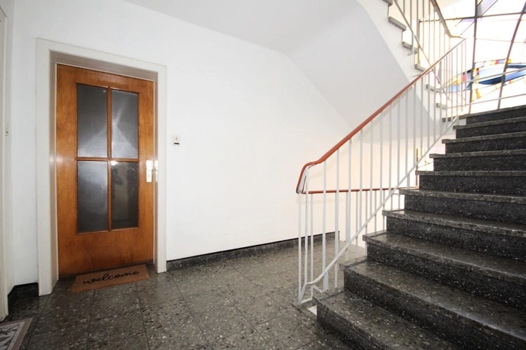 Treppenhaus 94 - 96
