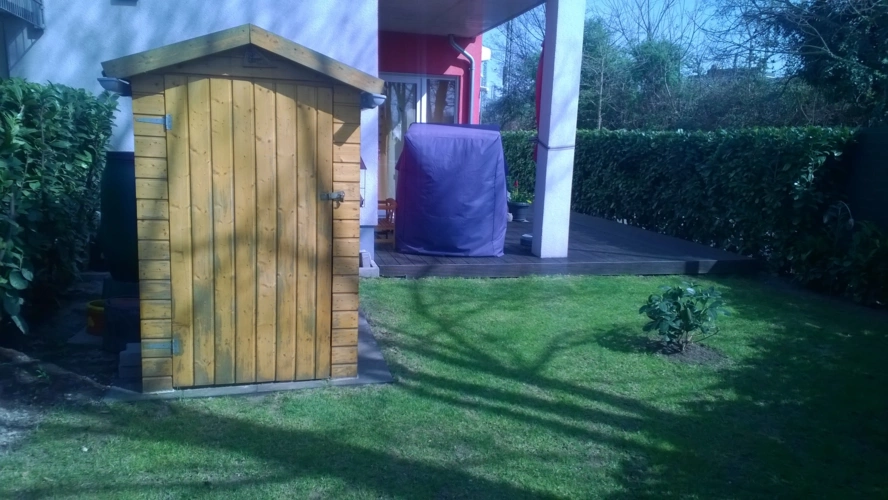 Garten mit Gartenhäuschen