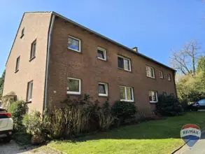 Solide vermietetes Zwei-Familienhaus DHH