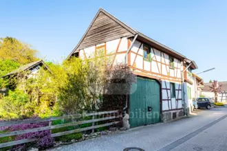 Sanierungs- oder Abrissobjekt mit Potenzial in Grafschaft / Eckendorf