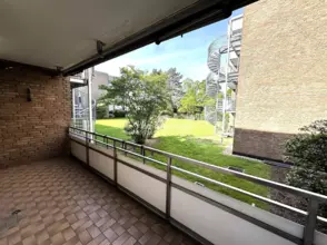 Düsseldorf-Heerdt: 3-Zimmer-Balkonwohnung mit TG-Platz!