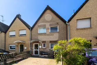 Charmantes Reihenmittelhaus mit Garten in Bedburg- Blerichen!