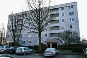 *** Moderne 3-Zimmer-Etagenwohnung mit Balkon und Weitblick ***
