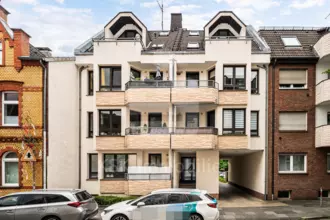 Schöne Maisonettewohnung mit Balkon und Stellplatz im Siegburger Zentrum.