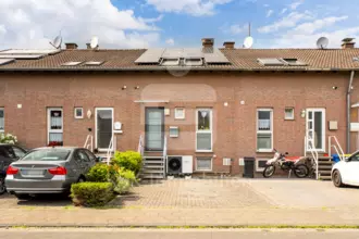 Modernisiertes und top gepflegtes Reihenmittelhaus im schönen Heppendorf