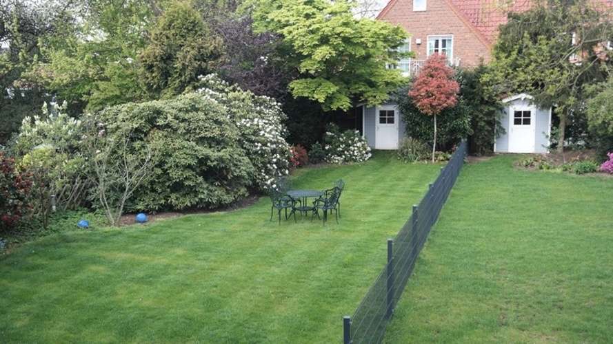 Garten rechte Seite